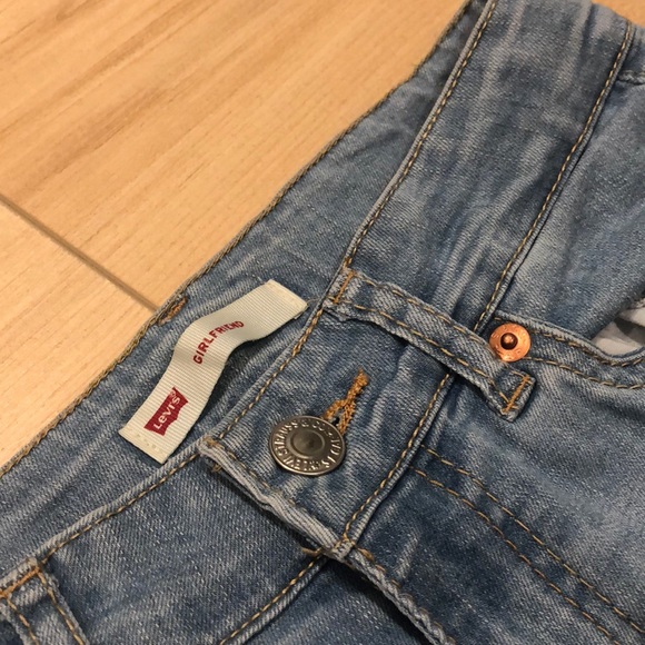 Kids Levi’s Jeans - Picture 2 of 4